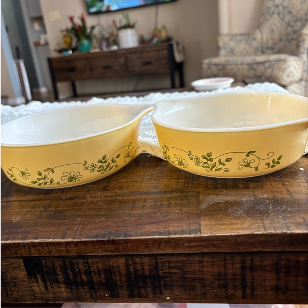 PYREX vintage cooking‎ dish set of 2